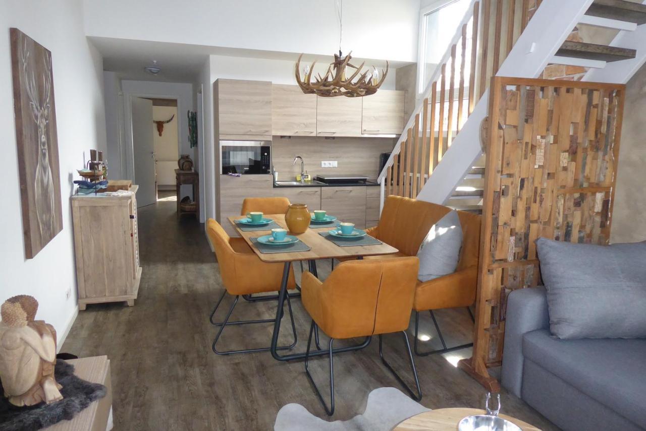 Vip Deluxe 107Qm Auf Zwei Etagen 1 Dopplezimmer Eg 1 Doppelzimmer Auf Der Galerie Sowie 2 Badezimmer Und Komplette Kueche Mit Mikrowelle Und Backofen Ideal Fuer 1 Bis 6 Gaeste Direkter Blick Auf Garten Und Bergblick Alles Nur Nicht 0815 Lejlighed Schliersee Eksteriør billede