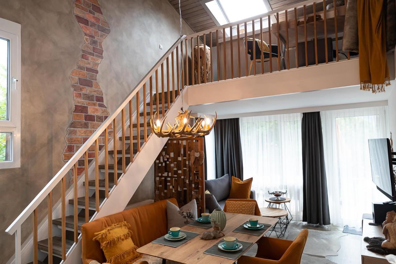 Vip Deluxe 107Qm Auf Zwei Etagen 1 Dopplezimmer Eg 1 Doppelzimmer Auf Der Galerie Sowie 2 Badezimmer Und Komplette Kueche Mit Mikrowelle Und Backofen Ideal Fuer 1 Bis 6 Gaeste Direkter Blick Auf Garten Und Bergblick Alles Nur Nicht 0815 Lejlighed Schliersee Eksteriør billede